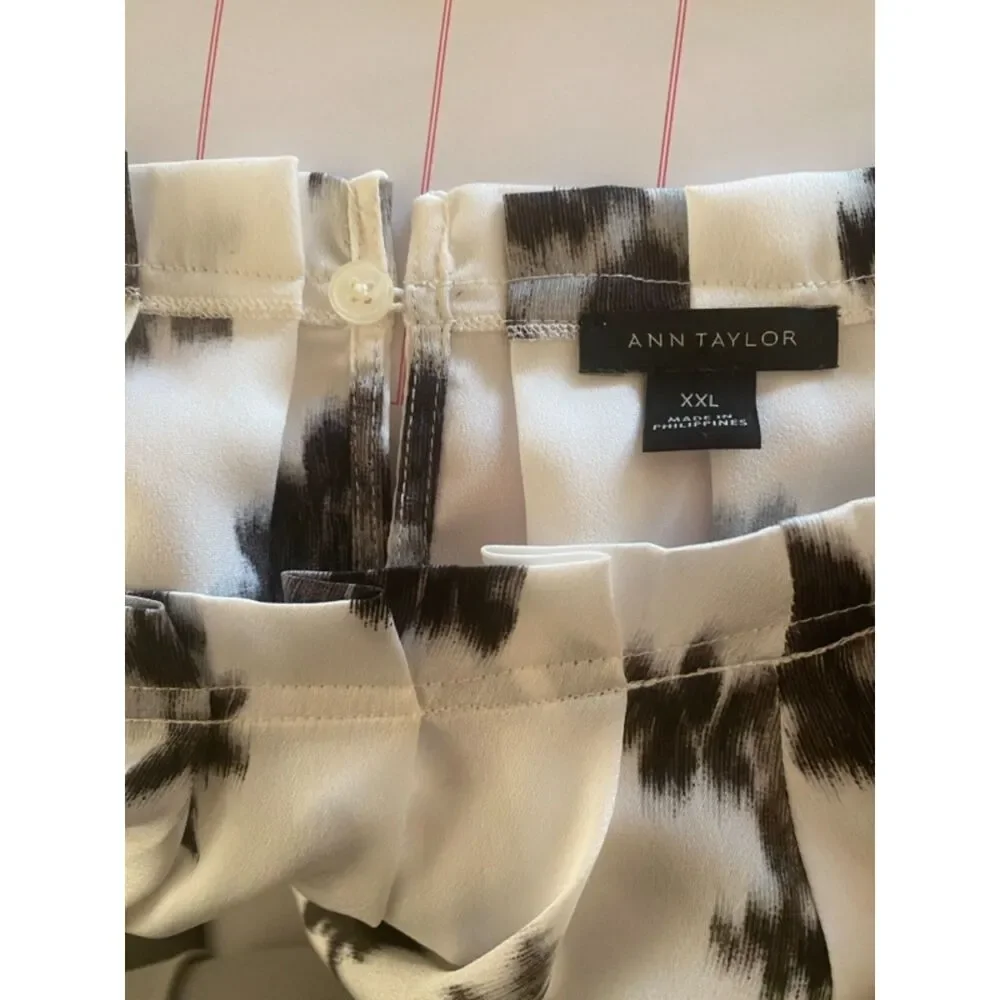 Ann Taylor XXL White Black Watercolor Floral Pleated Neck Long Sleeve Blouse